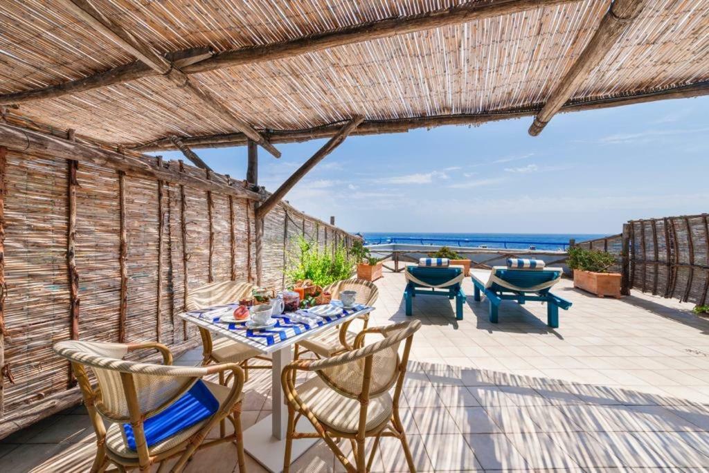 Lo Scoglio Hotel Marina del Cantone Ngoại thất bức ảnh