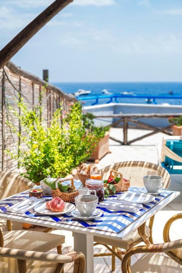 Lo Scoglio Hotel Marina del Cantone Ngoại thất bức ảnh