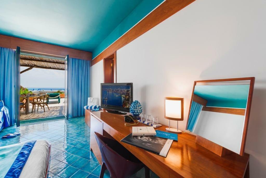 Lo Scoglio Hotel Marina del Cantone Ngoại thất bức ảnh