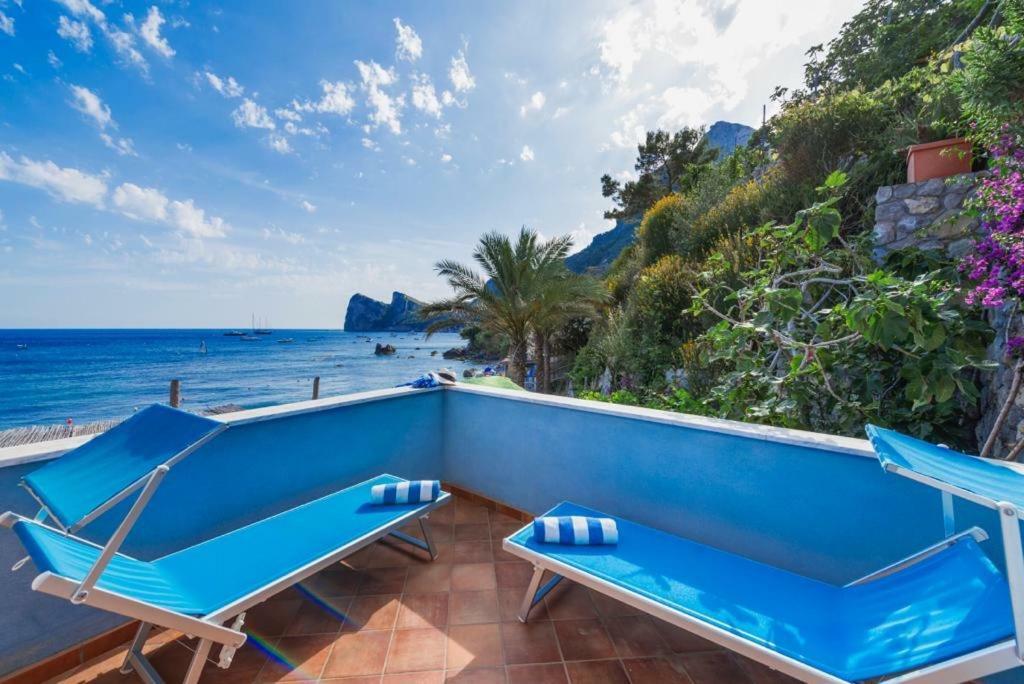 Lo Scoglio Hotel Marina del Cantone Ngoại thất bức ảnh